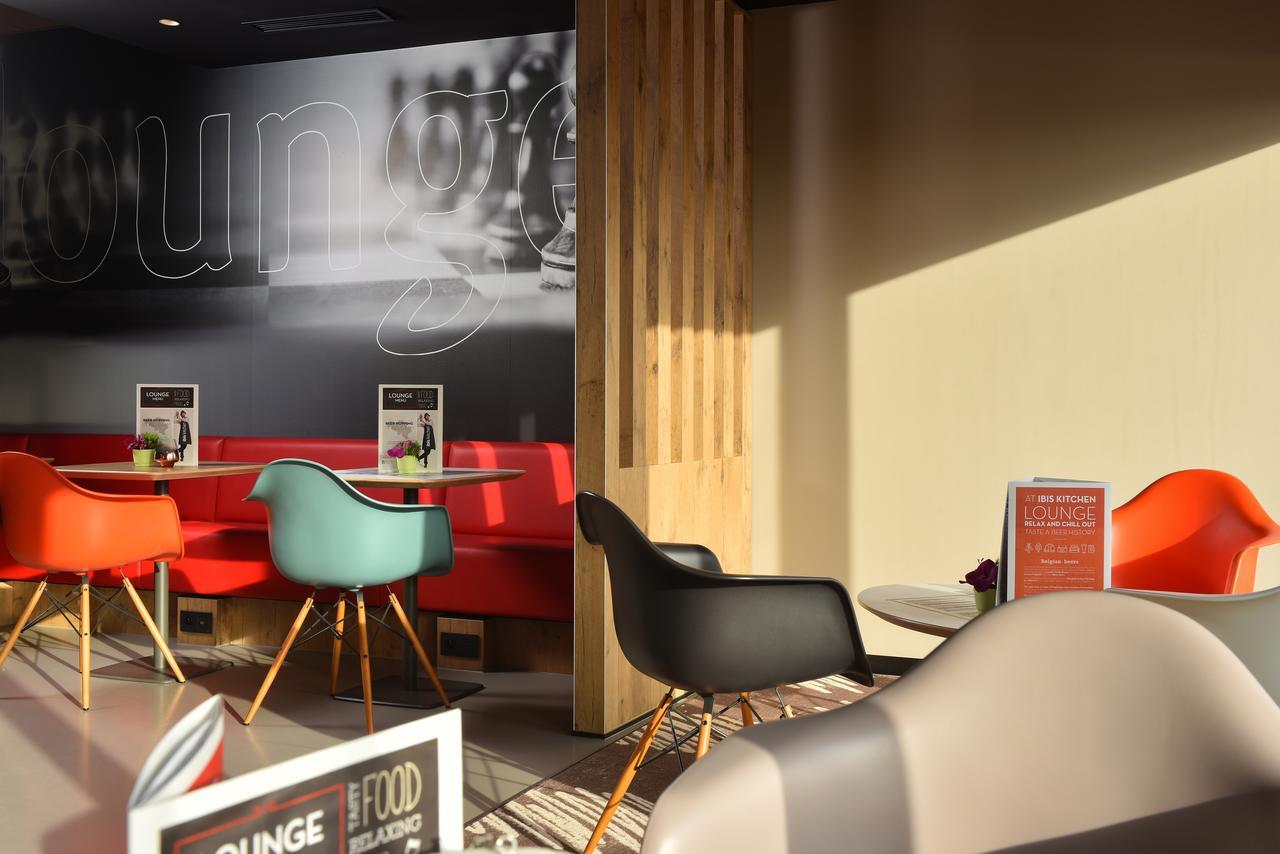 Ibis Charleroi Airport Brussels South Hotel Fleurus Exterior photo